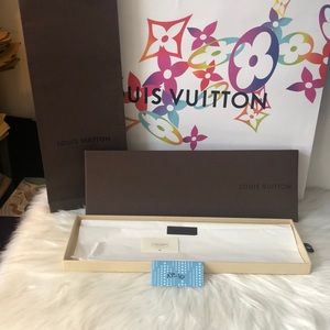 ❤️LV brown box and shopping paper bag